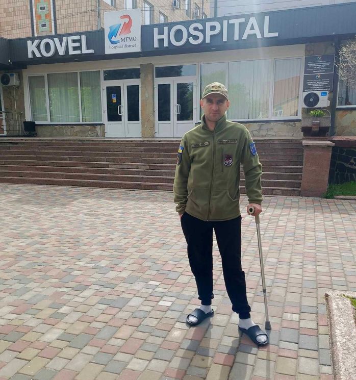 Триває реабілітація українського військового Олександра Хомюка